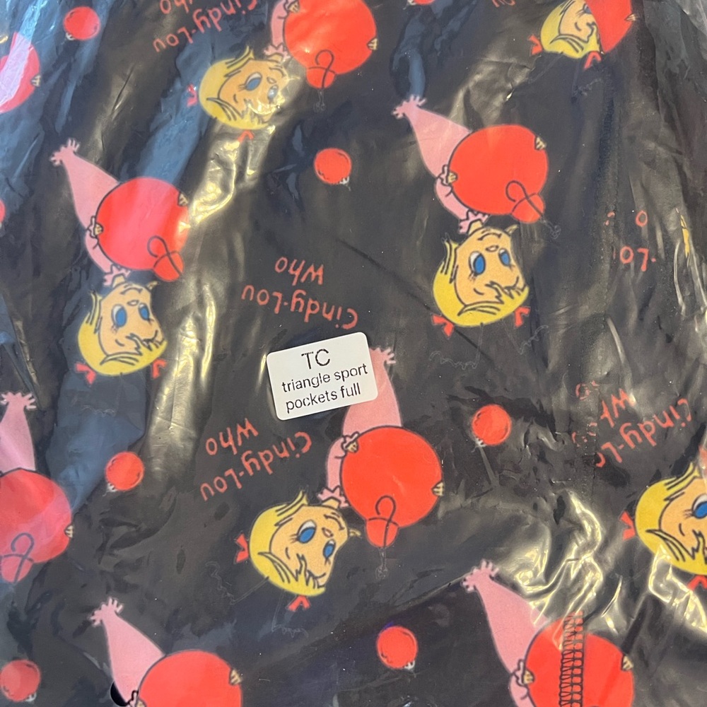 Spread the Holiday Cheer wearing a pair Cindy Lou Who Leggings! - Picture 5 of 8